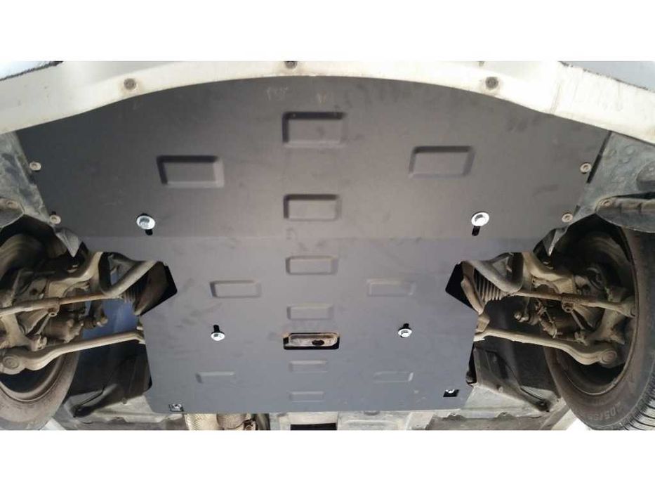 Метална кора под двигател BMW Seria 3 E90 E91 E92 2004г – 2013г