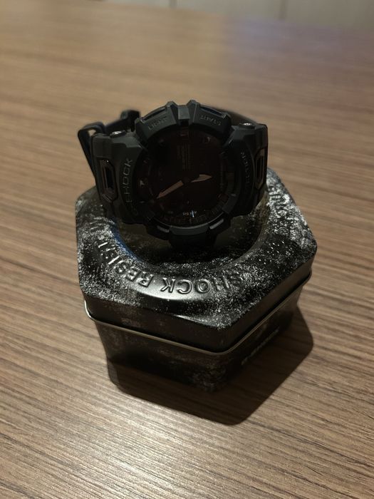 Часовник g-shock oригинален