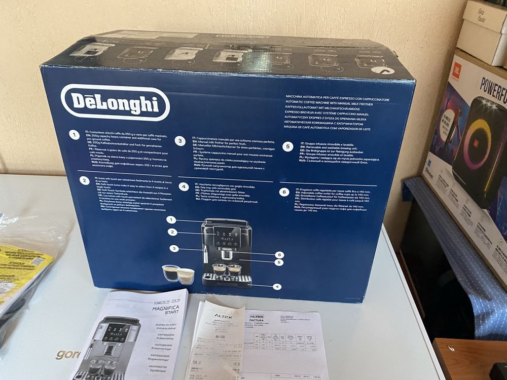 Aparat de cafea boabe DeLonghi magnifica start