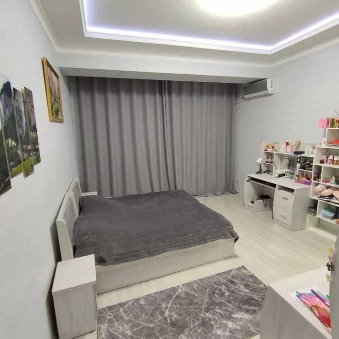 J8! Сдаётся квартира 2 ком на Яккасарайском р-н  Ул Бобур Аския базар