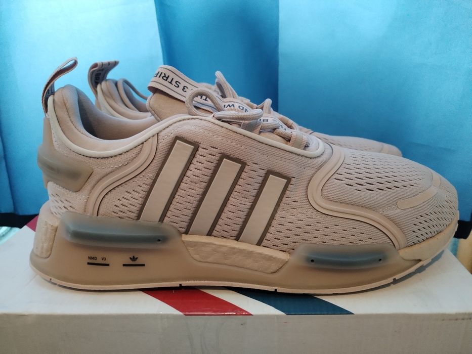 Adidas NMD_V3 42 2/3номер
