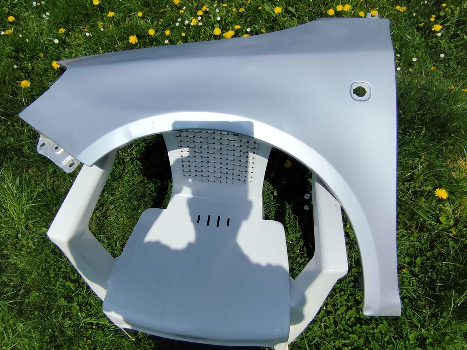 Aripa dreapta skoda roomster