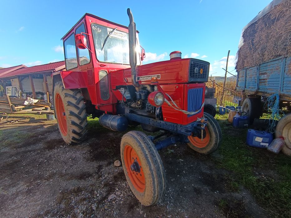 Tractor u650 + plug