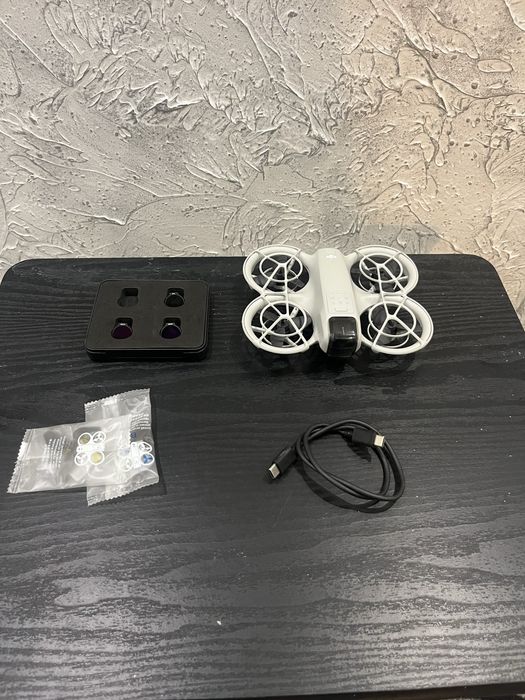 Dji Neo