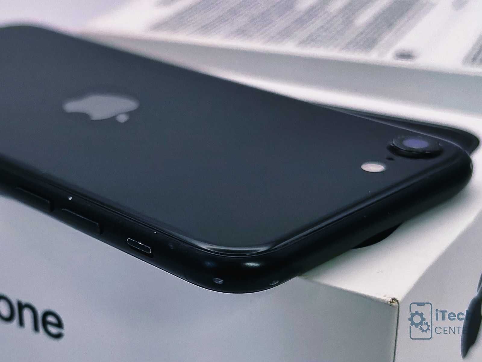 iPhone SE 2020, 128GB, Space Gray, 100% батерия, 1г. ГАРАНЦИЯ!