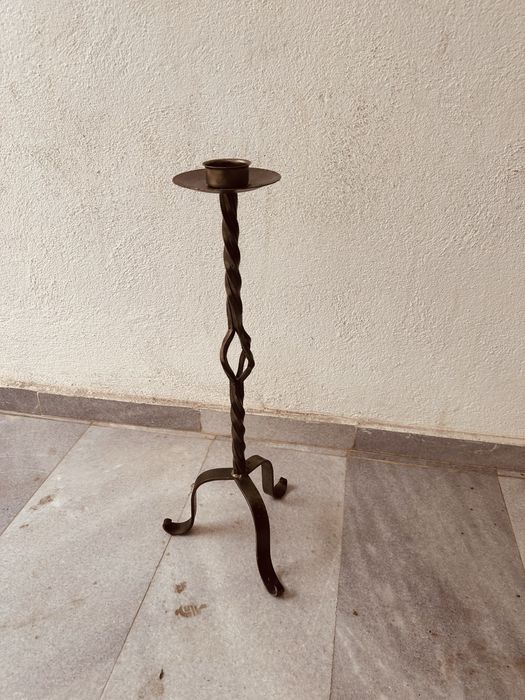 Подов свещник от ковано желязо