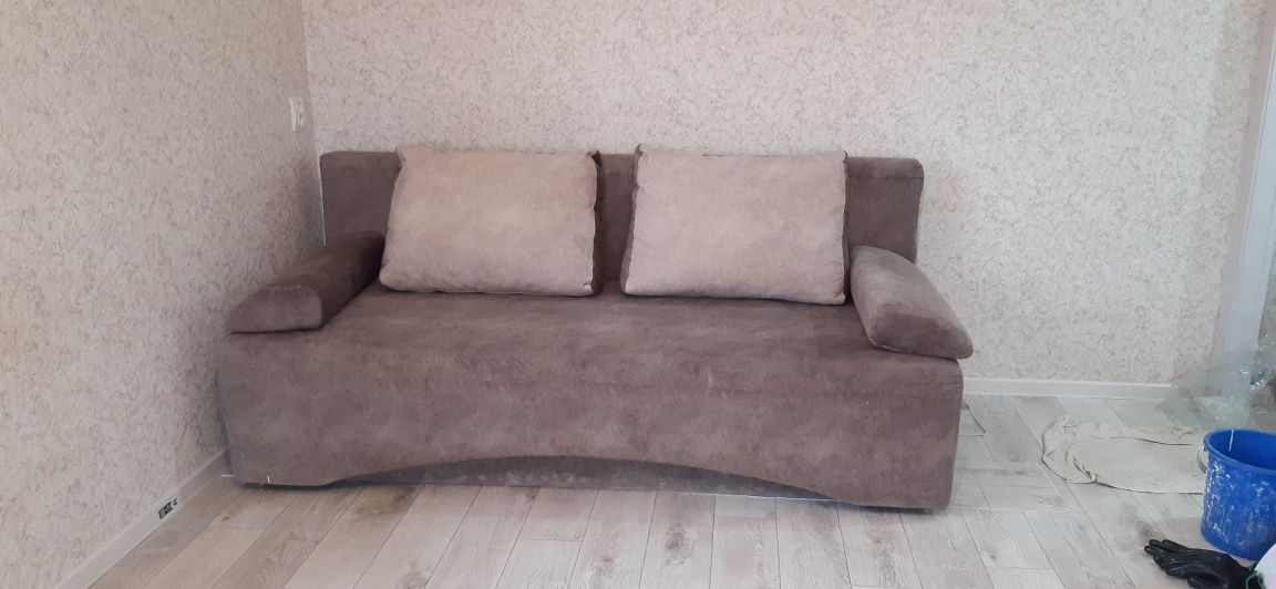 Продам Диван раскладной