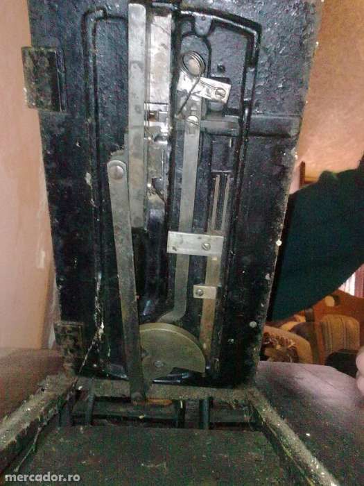 vand masina de cusut antica GRITZNER/460 eur.