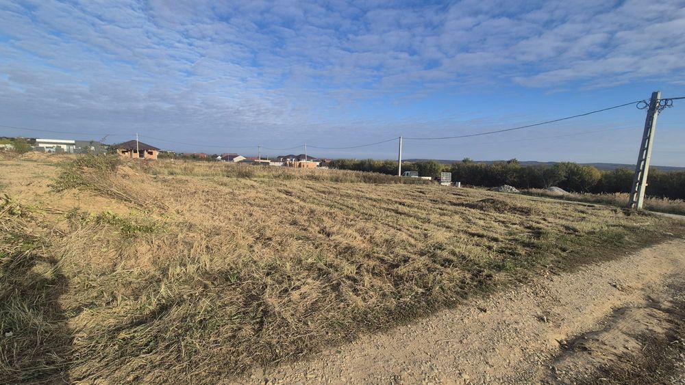 Vând teren intravilan în Paleu