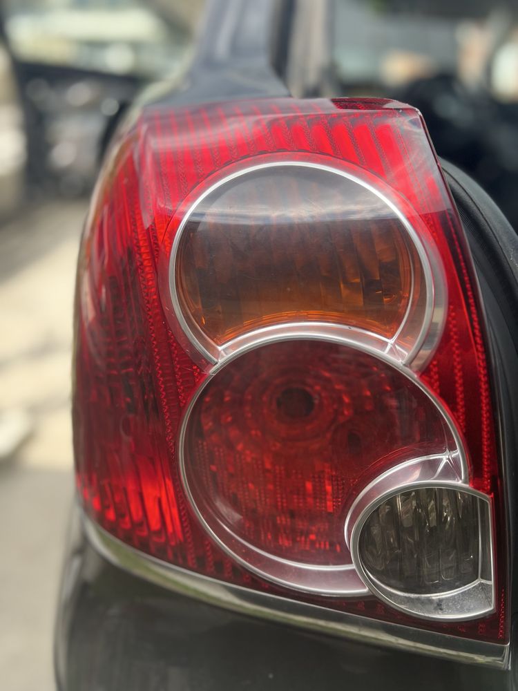 Стопове от Toyota Avensis t25 facelift хечбек
