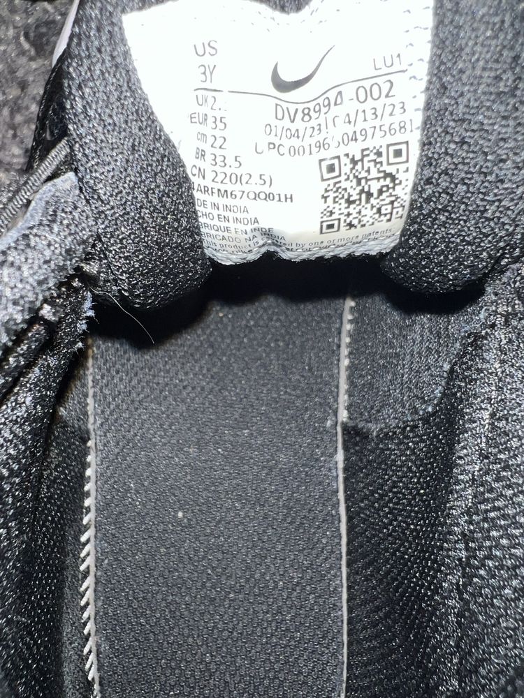 Nike детски маратонки номер 35