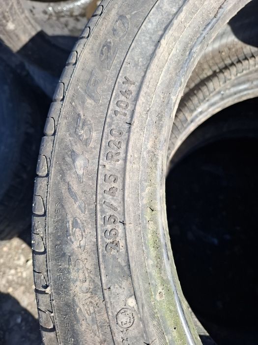 Vand  1 anvelopa 265 45 20 pireli buna fara defecte