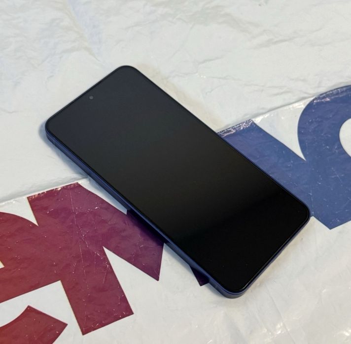 КАТО НОВ 256GB Samsung S25 Гаранция ЕМАГ 2027 Navy / Син