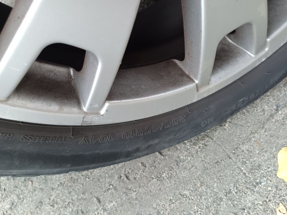 Продавам  джанти с летни гуми спорт пакет 19 " GLK/GLA и за други от G