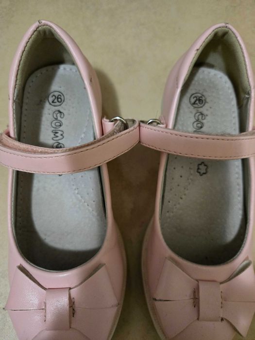 Продавам 3 цифта детски обувки