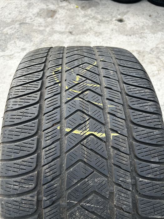 4бр Гуми зимни 305/35R21 275/40R21