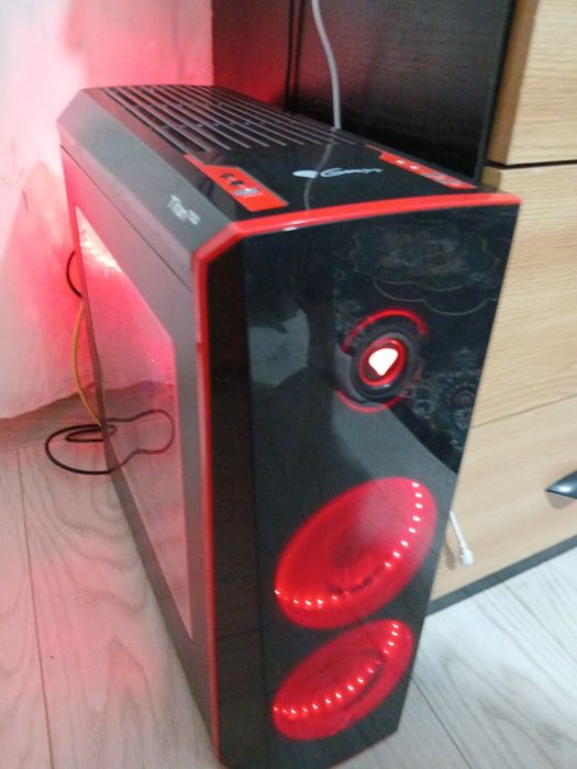 PC Gaming GTX 1080 și ryzen 5 2600