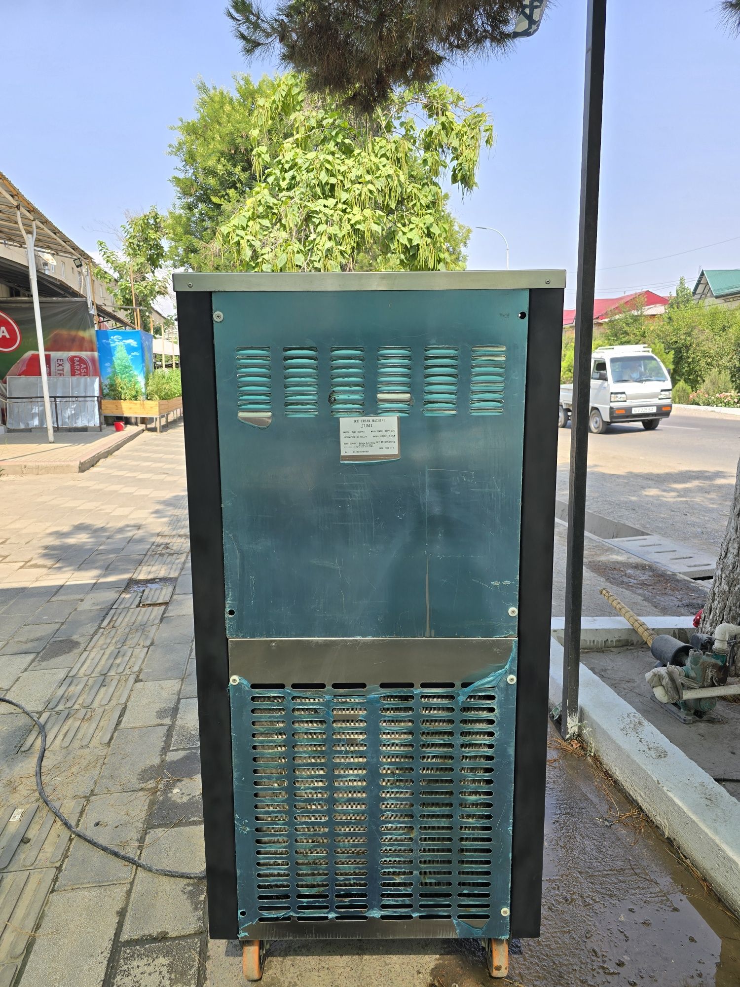 Jumbo frezir sotladi