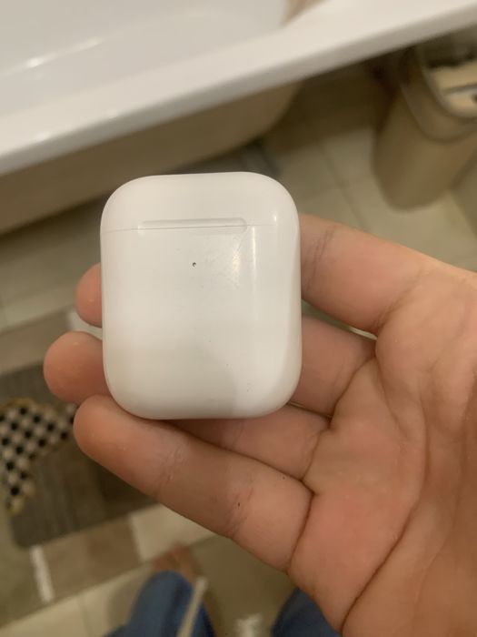 Airpods 2 fara cutie negociabil