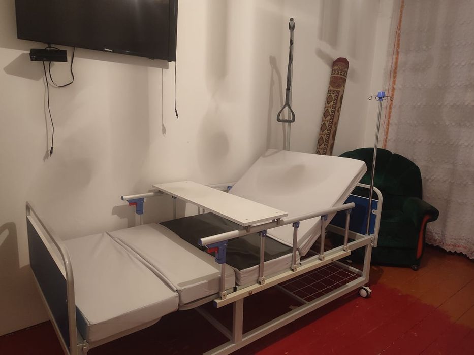 Кровать для лежачих больных