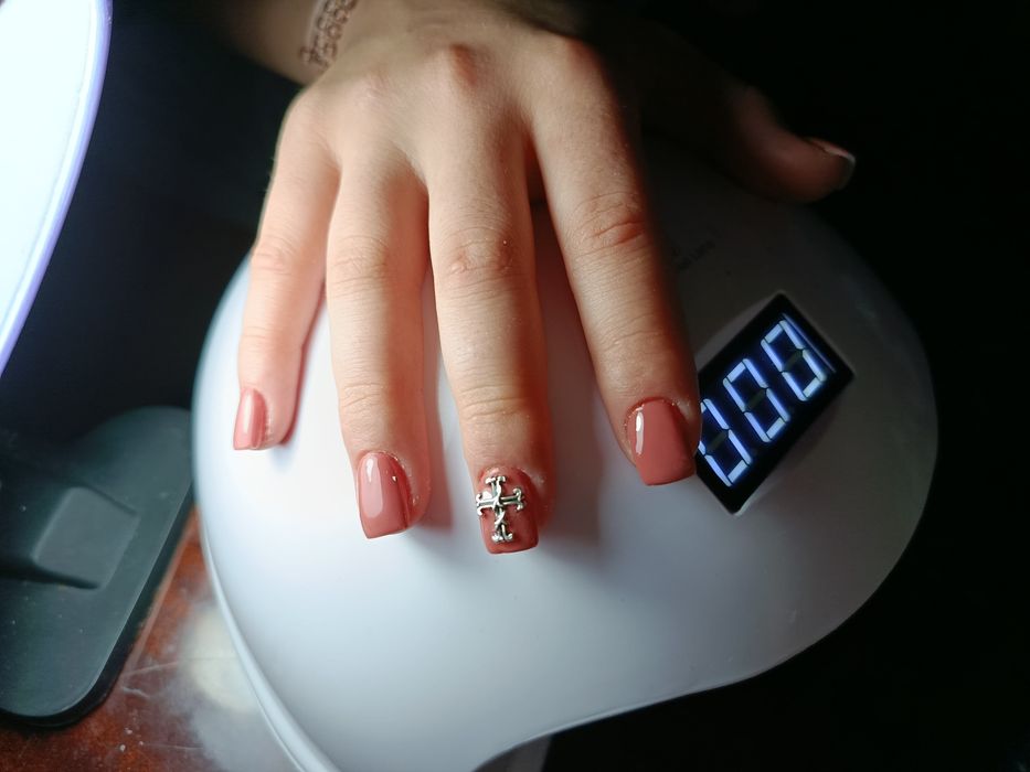 ищу моделей на маникюр