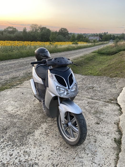 Scuter Aprilia Sportcity 200cc