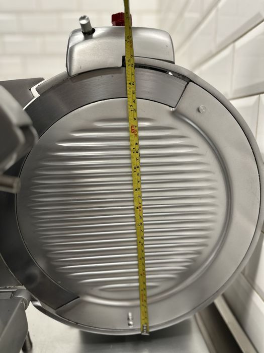 Колбасорезачка - слайс машина