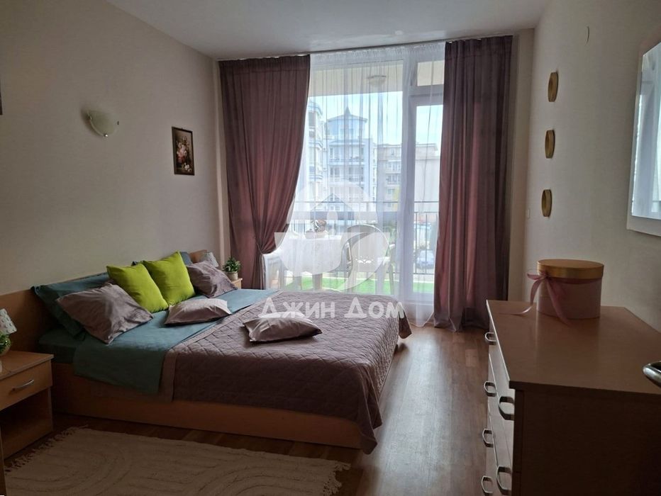Продава се Двустаен апартамент в к.к. Слънчев бряг - 65 кв.м за 1182 €/кв.м - Снимка #4