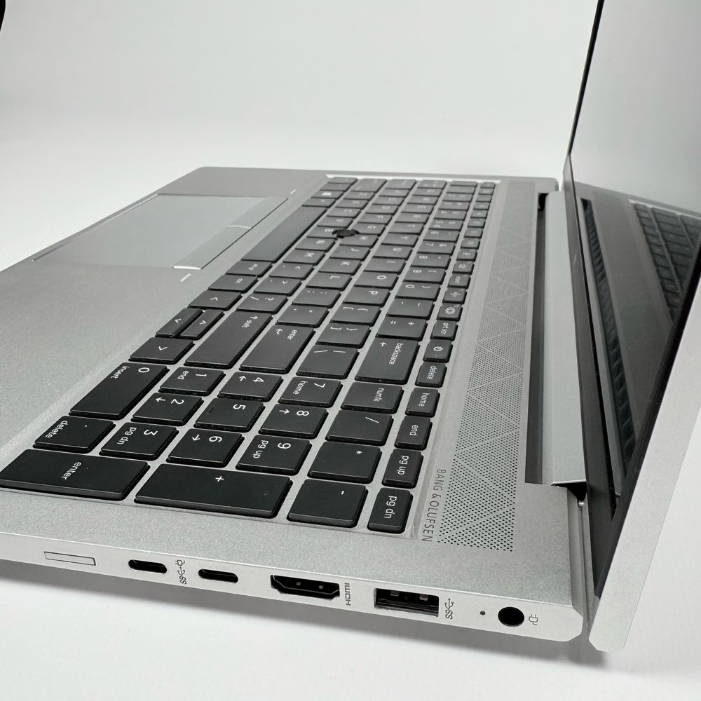 HP EliteBook 855 G8/15,6” IPS/Ryzen 5 Pro 5650U 16MB/16GB RAM