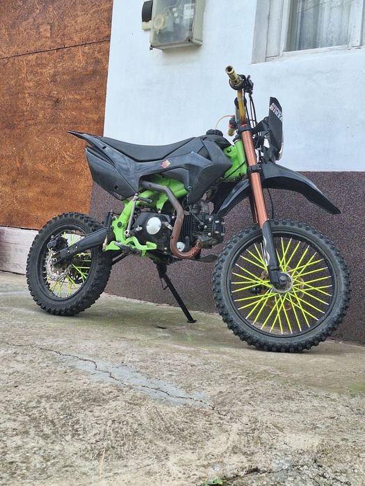 Vând cross 125 kxd hurikane