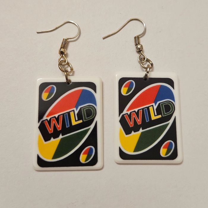 Различни видове обици