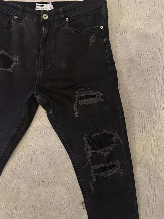 Vand blugi negri rupti slim