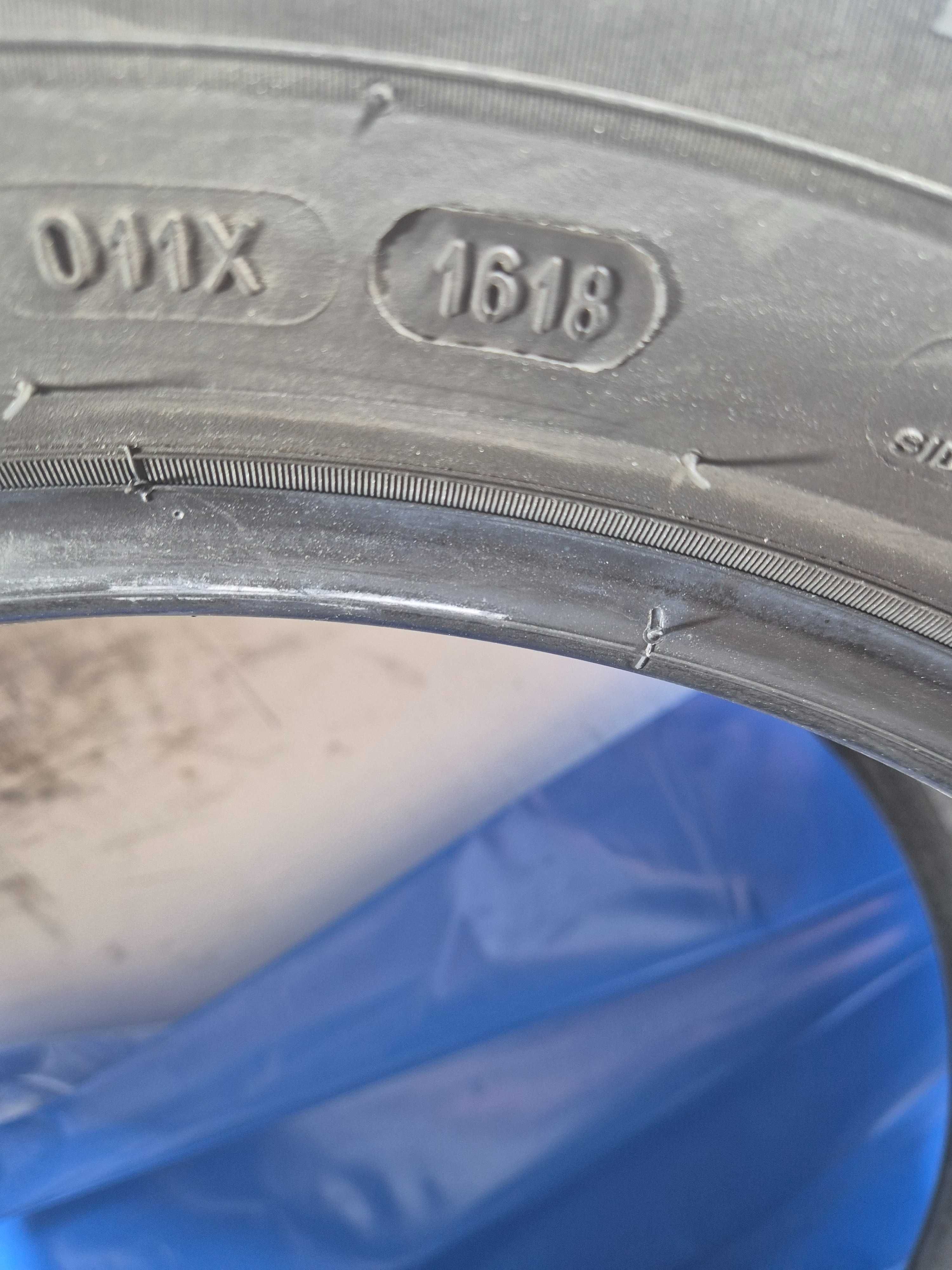 225/55/18 Michelin