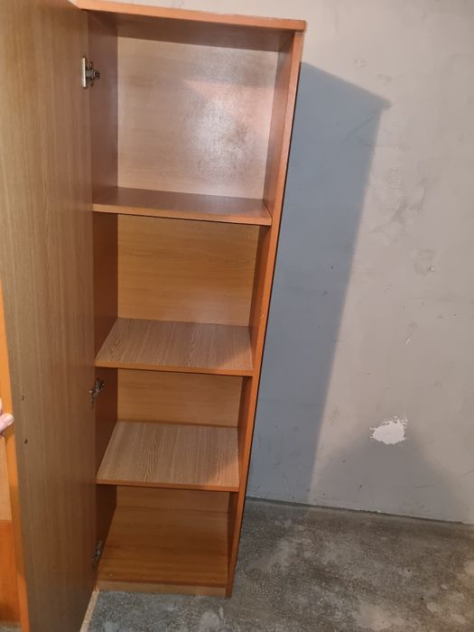 Vand soldat si dulap de bucatarie