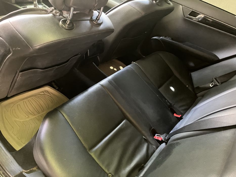 Vand MERCEDES -BENZ C200 , 2010