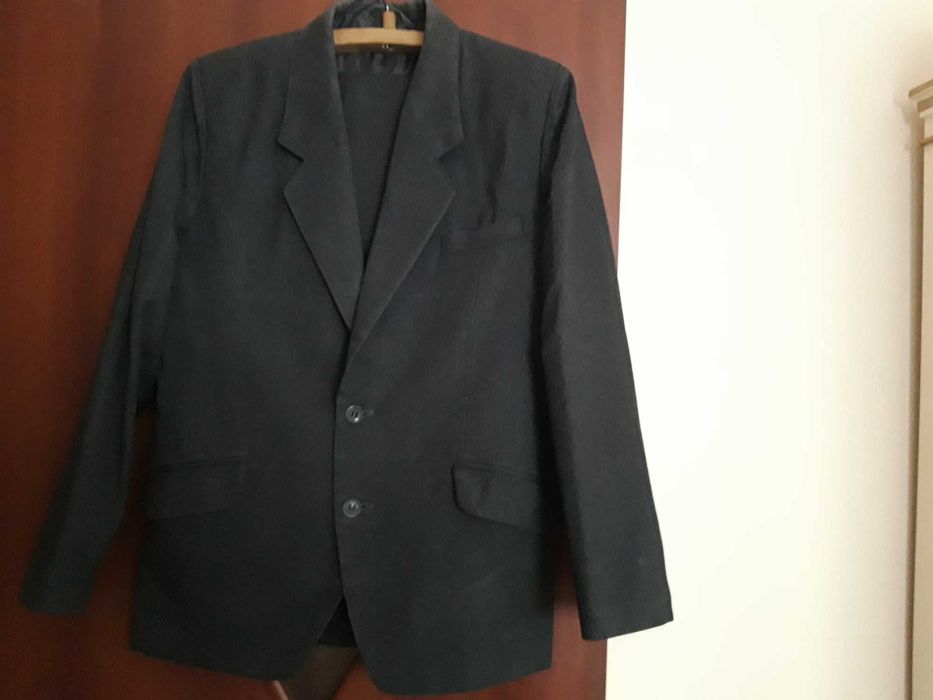 Костюмы мужские разные