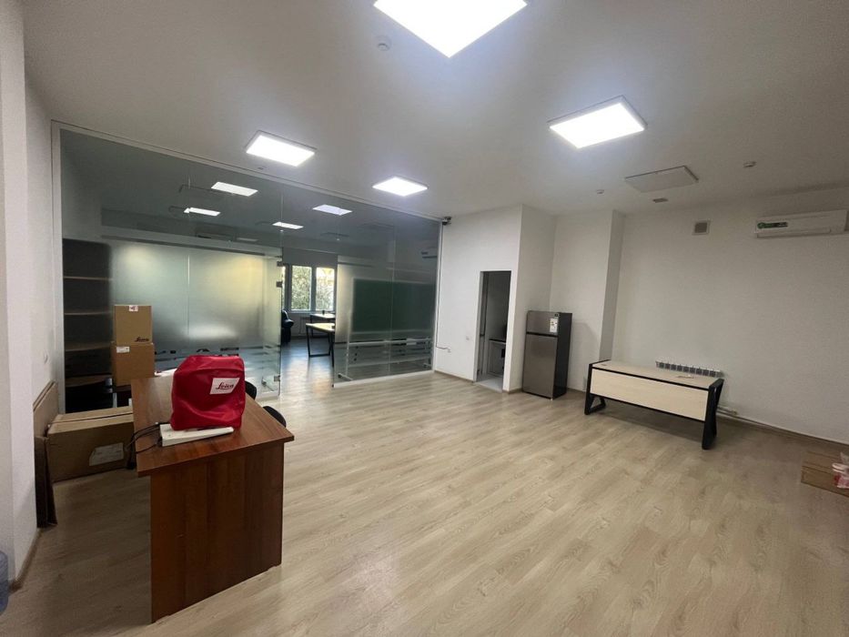 Офис 100м2 на Айбеке
