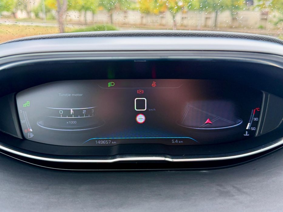 Peugeot 3008 PureTech 130 CP, Allure, Manual
