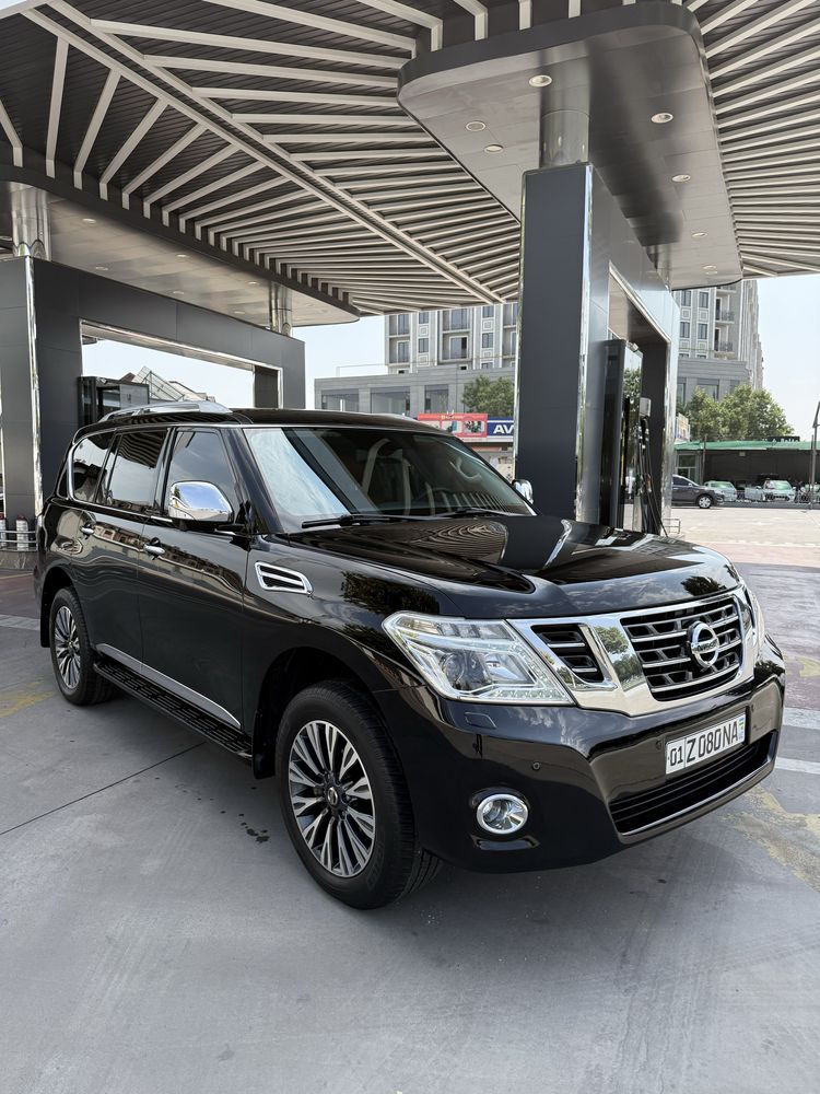 2019 Nissan patrol platinum sotiladi ,7 orindiqli ideal moshina