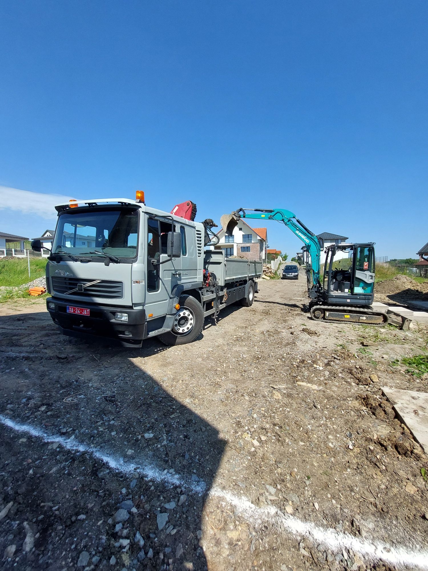 Prestari servicii cu miniexcavator