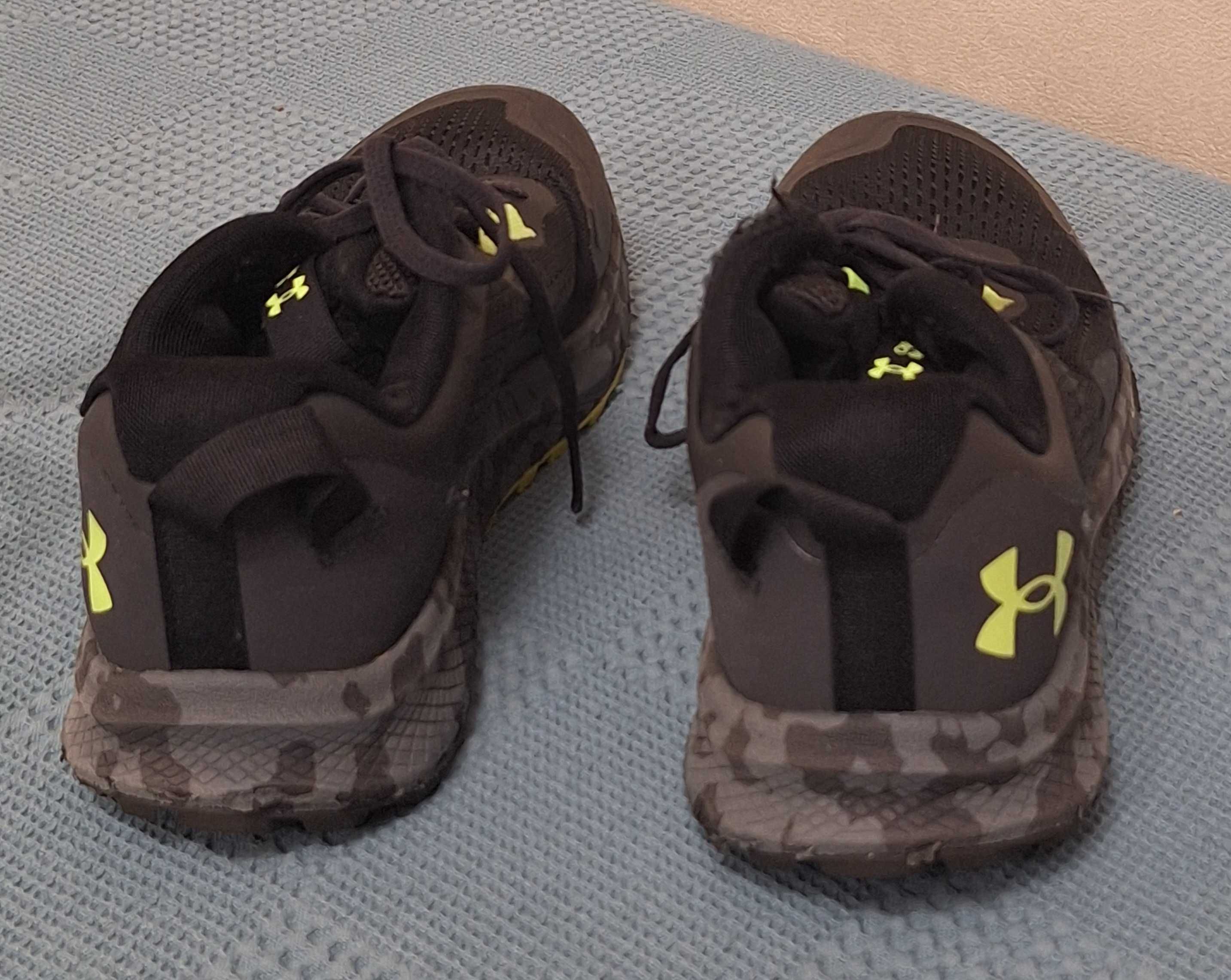 Under Armour charged 40 номер