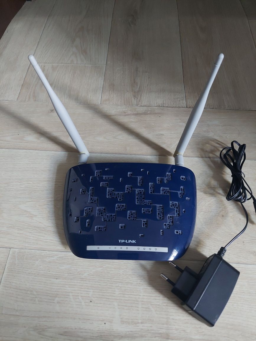 Продам роуртер tp-link TD-W896ON