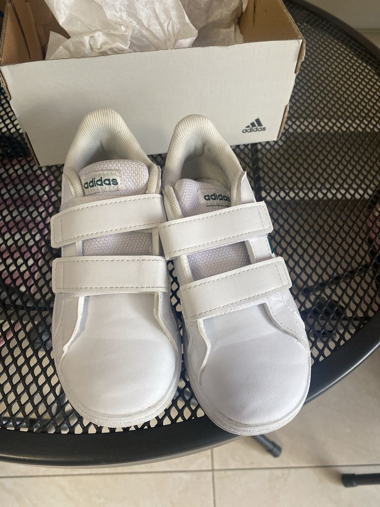 Детски маратонки Adidas в оригинална кутия