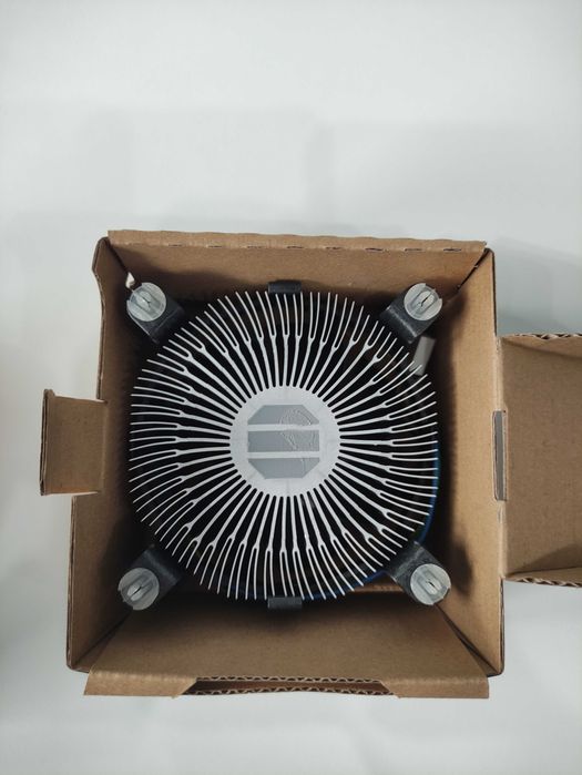 Cooler stock procesor Intel i7-9700 + Livrare Rapida