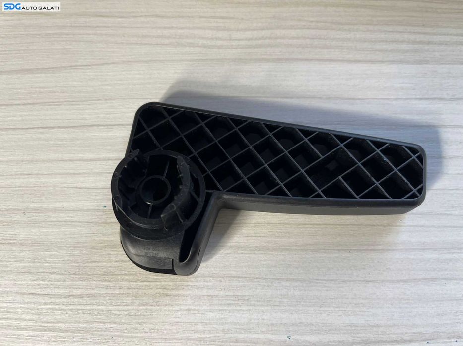 Maner Clapeta Actionare Deschidere Capota Motor Interior NOU Skoda Rapid 2012 - 2019 Cod 1198640001 [B3547] ( locație Hală Tablă Piese Noi)