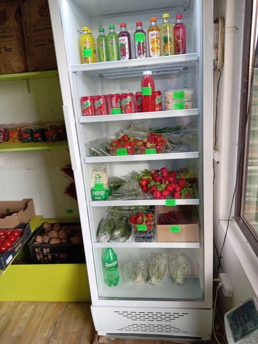 Витринный холодильник