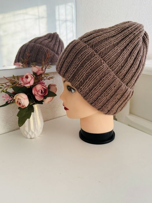 Продам вязанную шапку