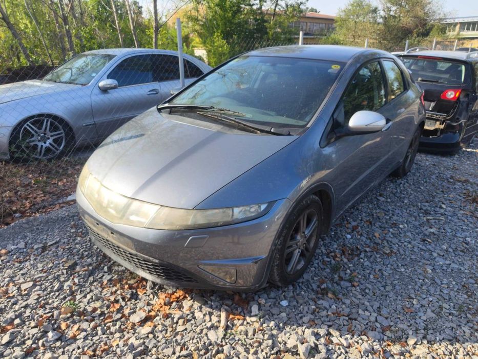 Honda Civic 8th десен волан 2.2 дизел на части