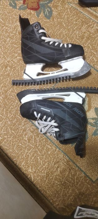 Коньки.        Продаю