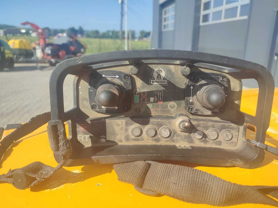 Cilindru vibro-compactor cu telecomanda Wacker Neuson RTK-SC3
